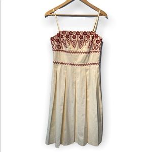 Ann Taylor off white box pleat red embroidered dress size 4